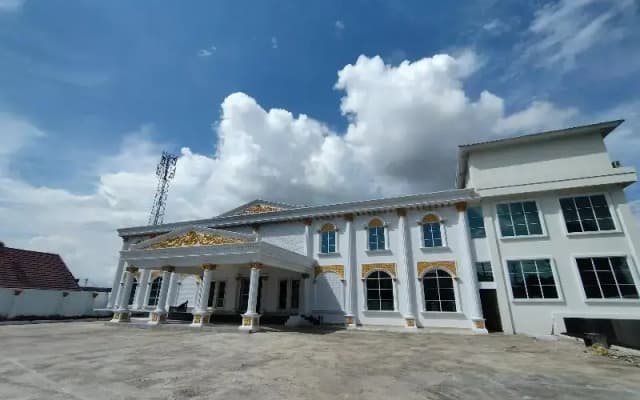 Maulidia Hotel Syariah & Convention Center By Zuzu