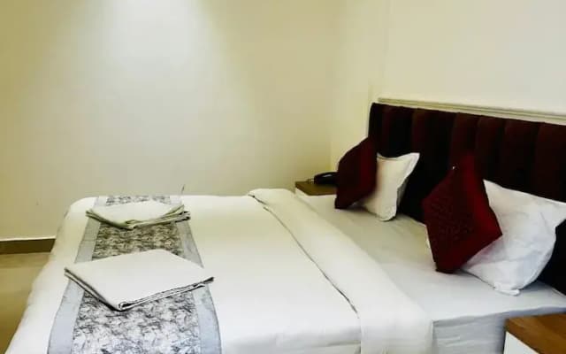 Hotel Prince Inn By DSY Hospitality
