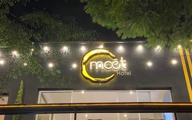 Moet Medellin Hotel