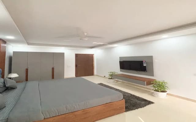 Housr Sector 56 Gurgaon Golf Course Road