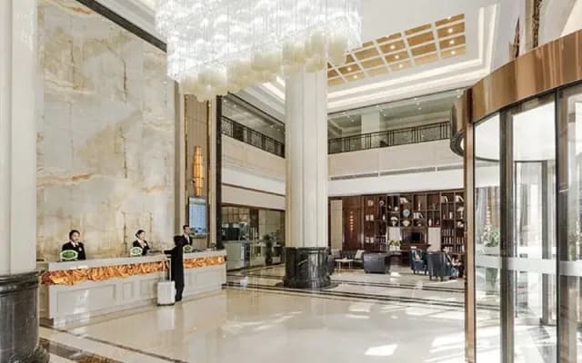 Vienna International Hotel (Loudi Stadium)