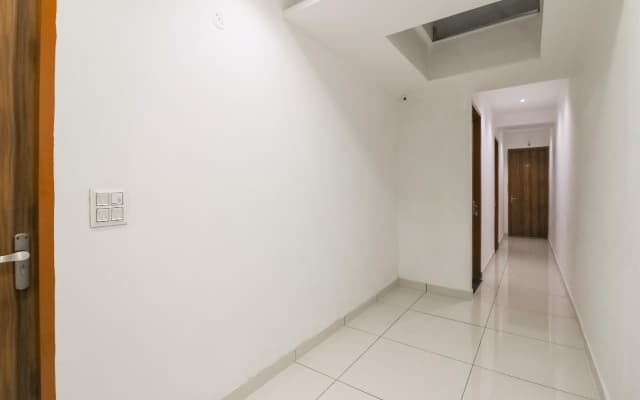 Rv Hotel by OYO Rooms