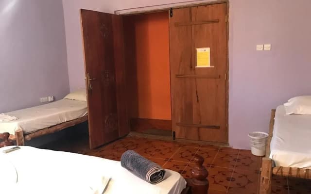 Simba Garden Lodge - Hostel