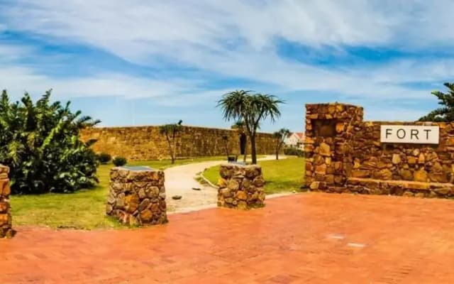 Island Vibe, Harbour Masters House