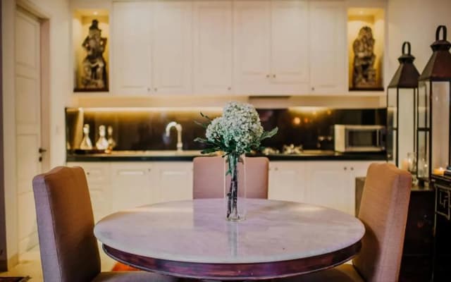 Mosan House - unique art-filled gem in perfect location a short walk from the beach or Seminyak Square