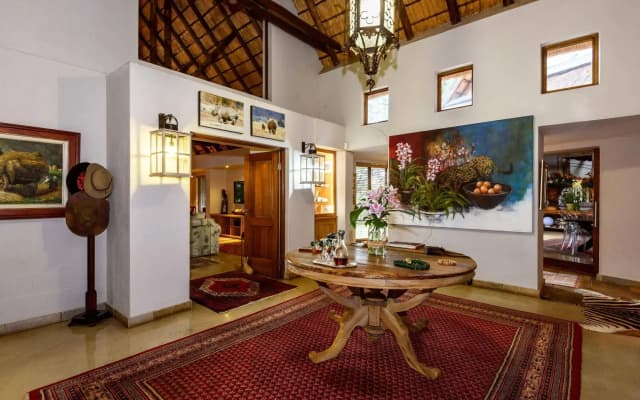 Khaya Ndlovu Manor House