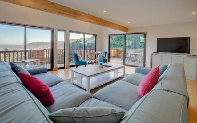 Boardwalk Lodge - self-catering