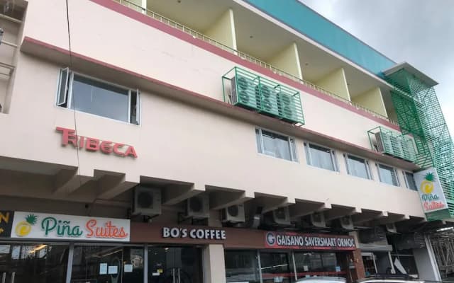 Piña Suites
