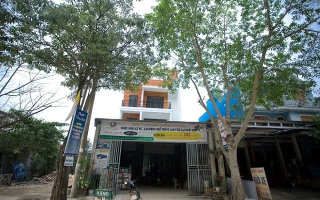Nam Anh Hotel - Hostel