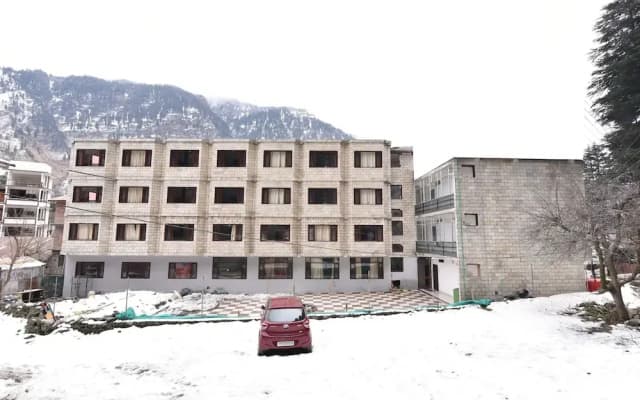 Kapoor Resort