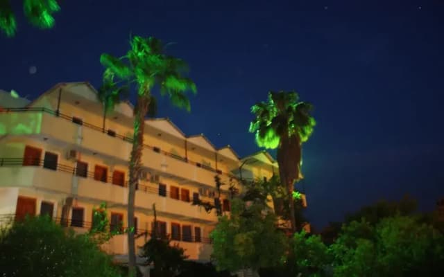Hotel Pataros