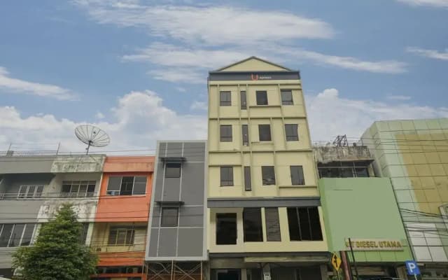 OYO 1574 U xpress Hotel