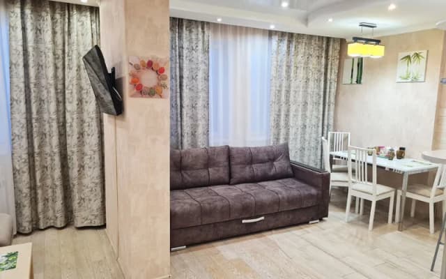 Apartaments Novosibirska, st. Voennaya, 9/2