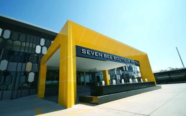 Seven Bee Boutique Hotel