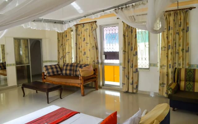 Sanana Hotel