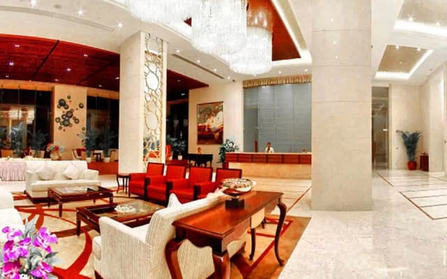 Greentown Island Lake Resort Hotel