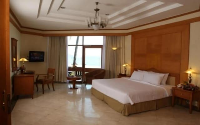 Makassar Golden Hotel
