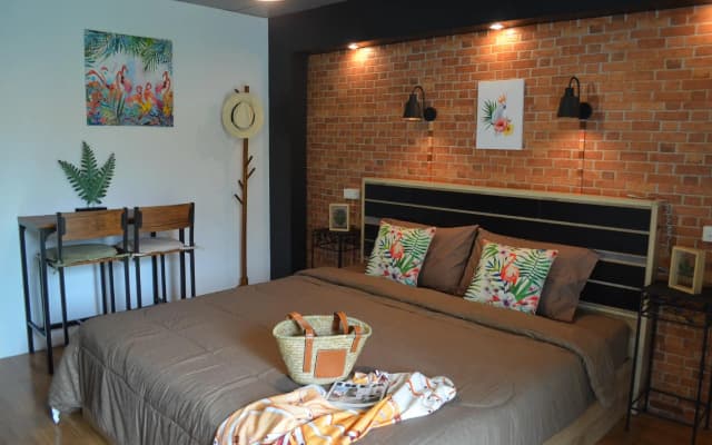 Dawnthaya Ayutthaya House
