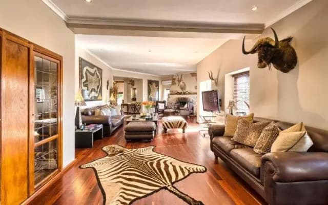 Ikhaya Safari Lodge