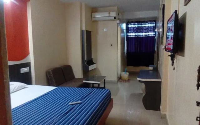 Iroomz Chalukya Residency