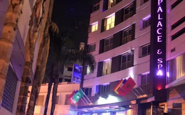 Hotel Art Palace Suites & Spa