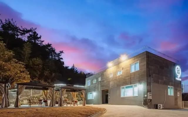 Geoje Swim Pension