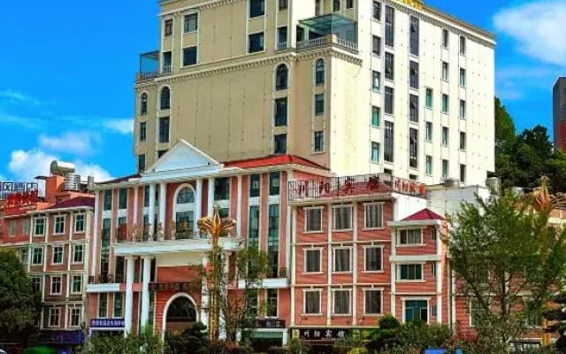 Huigan Yonghong Hotel
