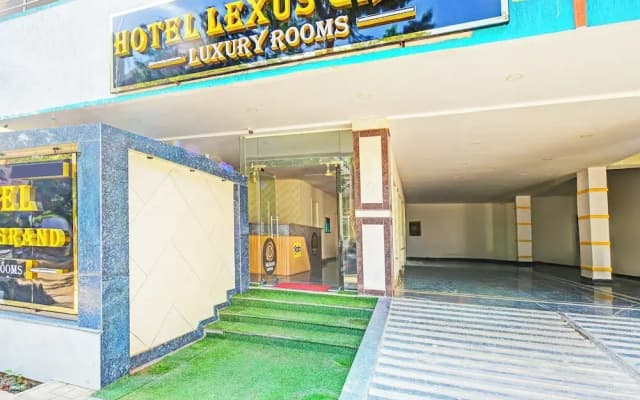 Fabhotel Lexus Grand