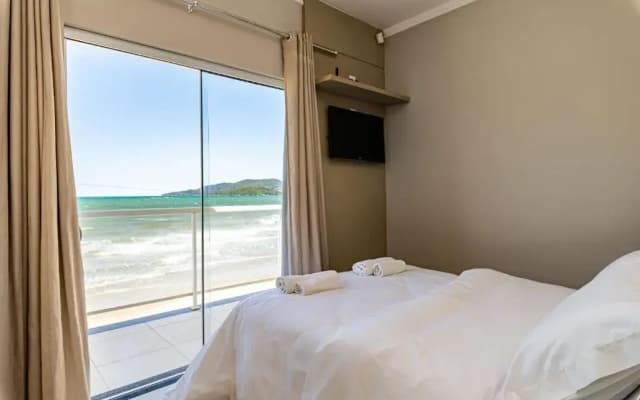 Duplex Pé Na Areia Com Vista Deslumbrante Rat001