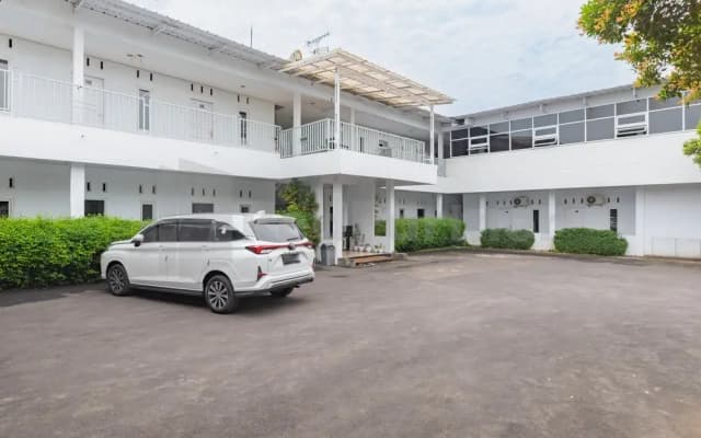 OYO 90086 Pondok Tasyiq Guest House Syariah