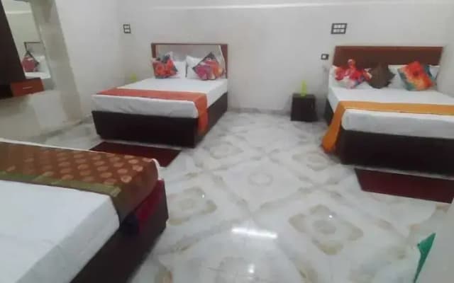 Rudraksha Kashi Inn By GRB