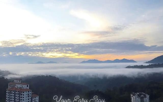 Windmill Upon Hill - Luxurious Sky Villa - 360SkyPool - Heated Pool - Mountainous Genting View - Genting Highland by YourEasyStay
