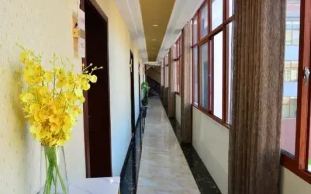 Shiping Time Hotel
