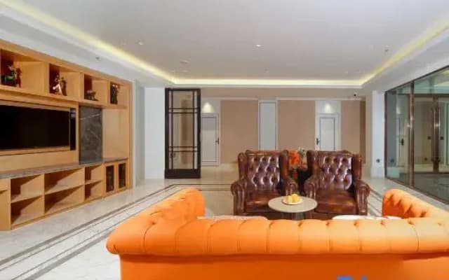 Vienna International Hotel (Gongga Airport, Lhasa)