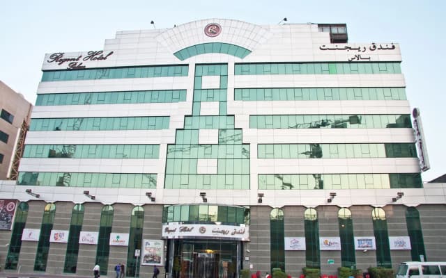 Отель Regent Palace Hotel