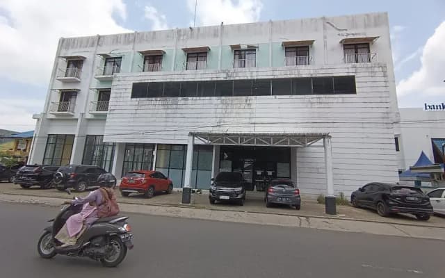 Hotel O Wisma Hamalau SyariahNearPulau Bromo Pedestrian Bridge