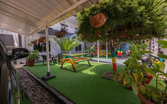 Hotel Galyrod House