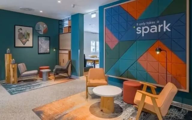 Spark By Hilton Van City Centre