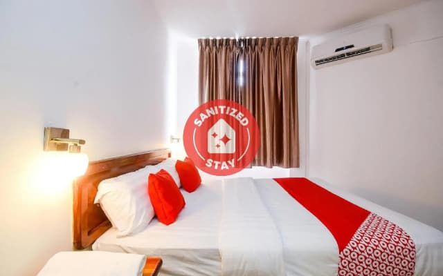 OYO 989 Ostay Inn