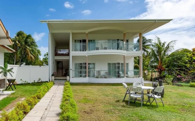 Tropic Villa Annex