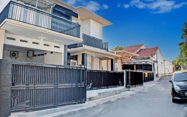 OYO Life 93138 Anugrah Kost Syariah