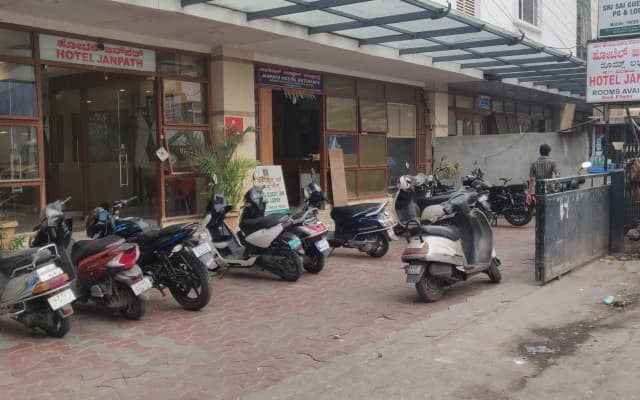 Hotel Janpath