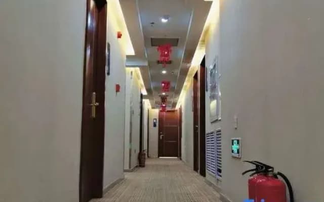 Borei Boutique Hotel (Gansu Tumor Hospital Little West Lake Subway Station)