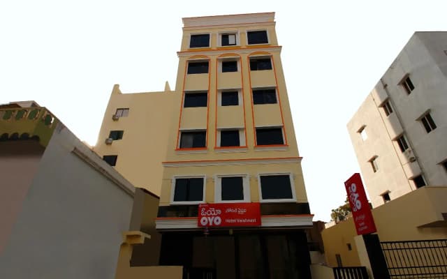 Capital O 23543 Hotel Vaishnavi