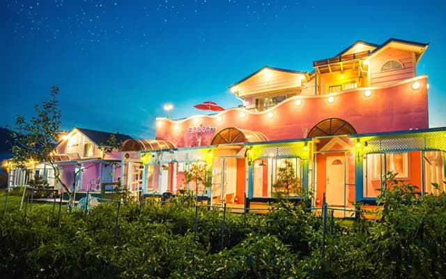 Ganghwa Pink House Pension