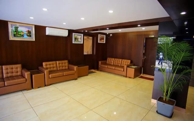 The Lounge Business Hotel