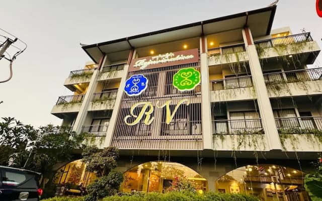 Отель RV Hotel Gianyar