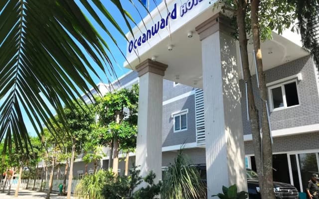 Oceanward Hotels & Resorts