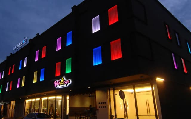 The Leverage Business Hotel Mergong