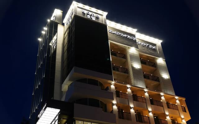 Radiance Tourist Hotel